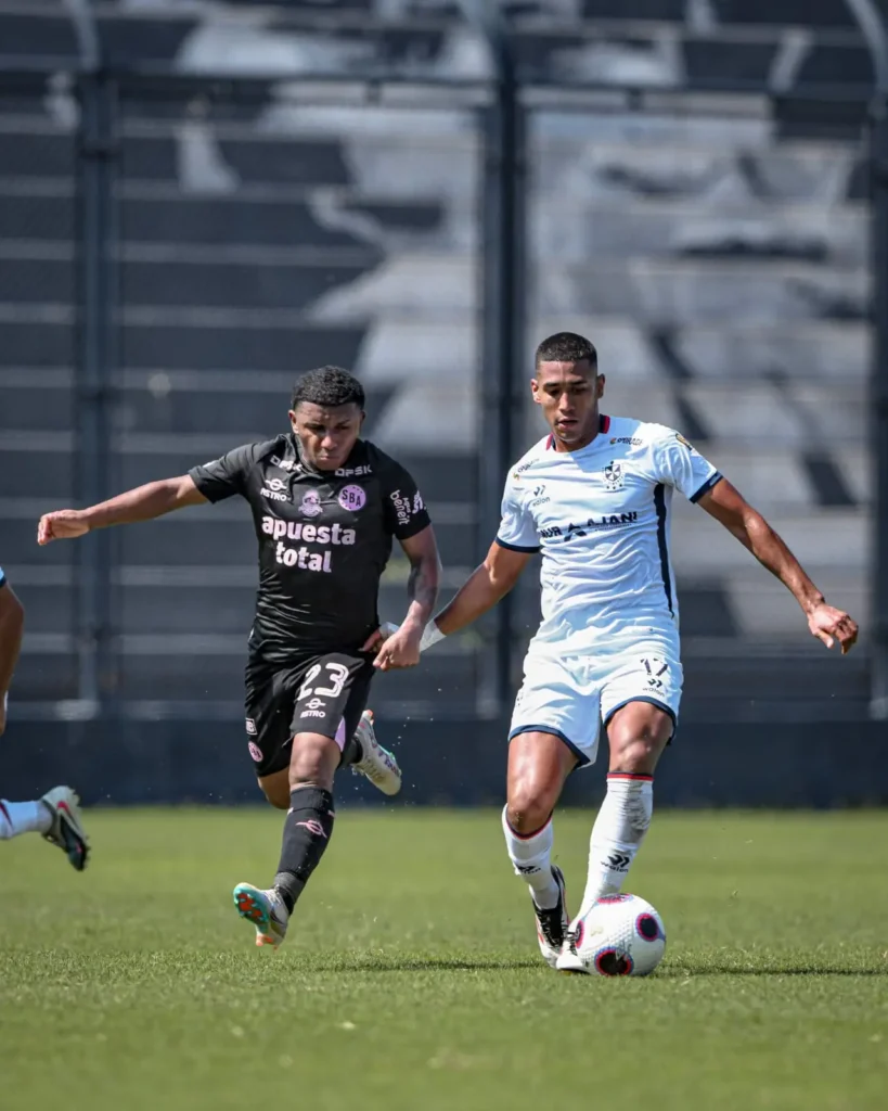Empate en Villa El Salvador - CLUB USMP